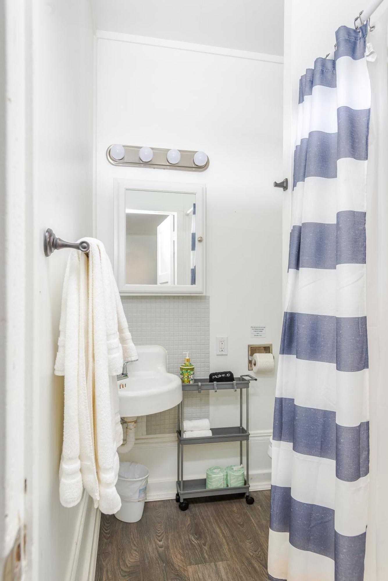 Solvang Bungalow B Bagian luar foto