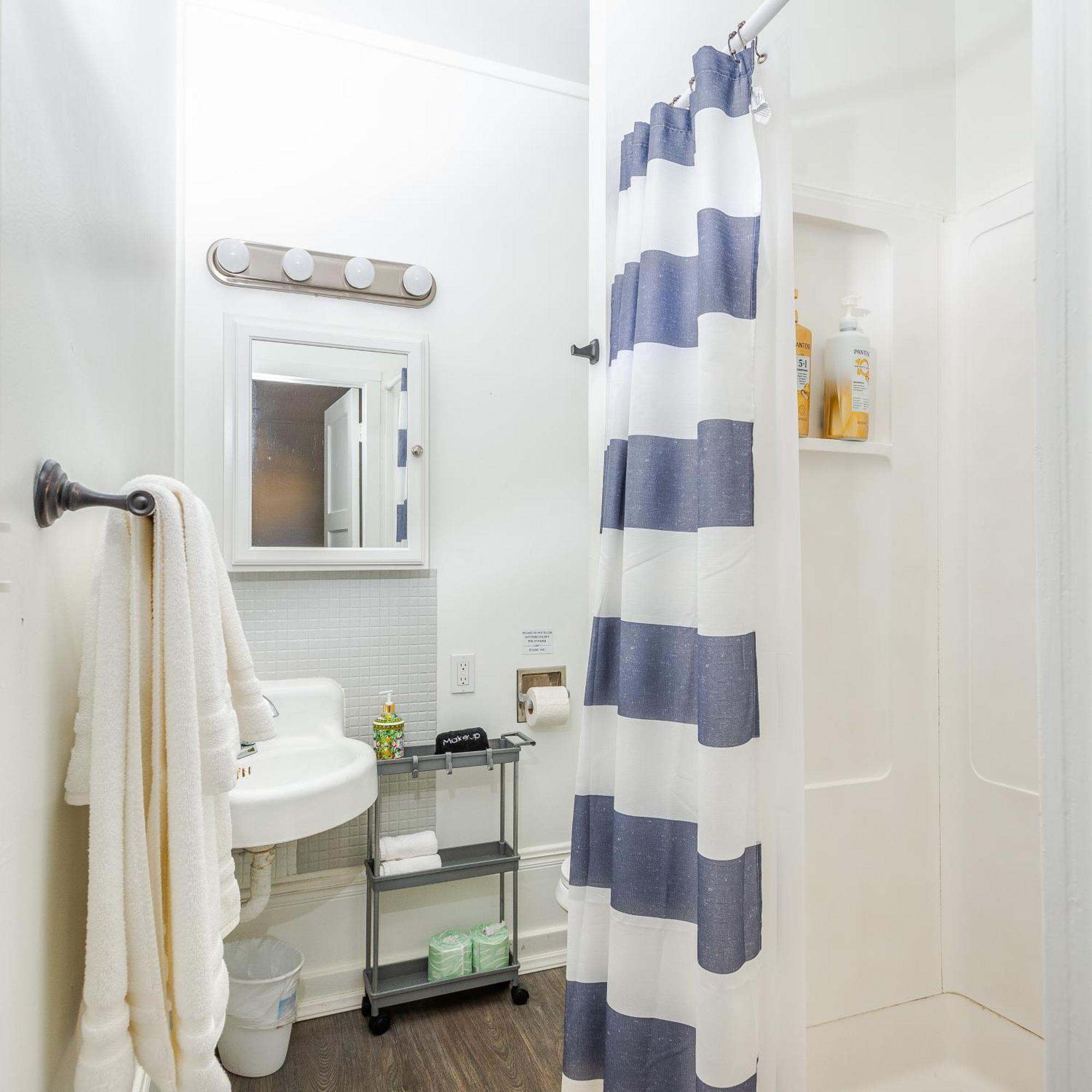 Solvang Bungalow B Bagian luar foto